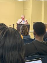 UVA Alum Pete Lyons Visits Grounds for Business Law Panel!